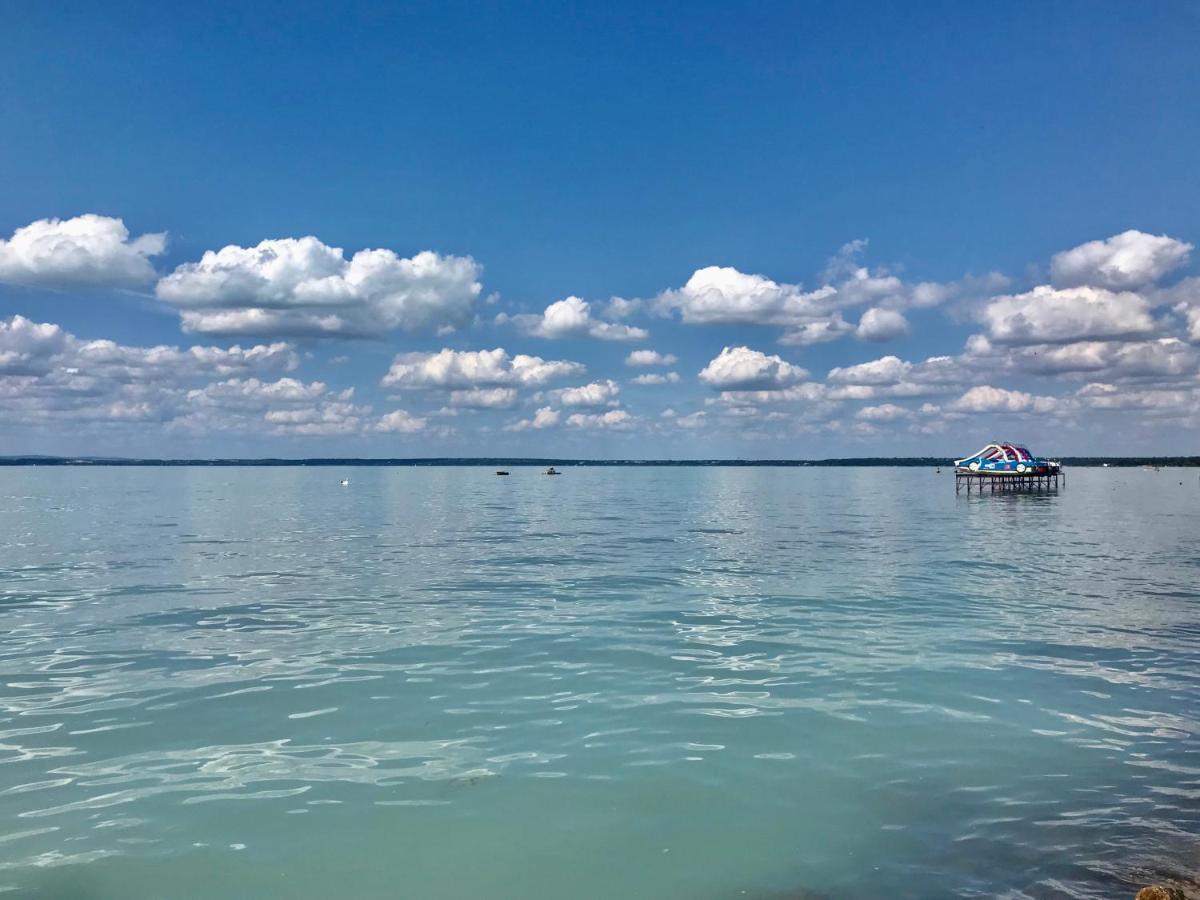 Апартаменти Balaton Beachside N2 *