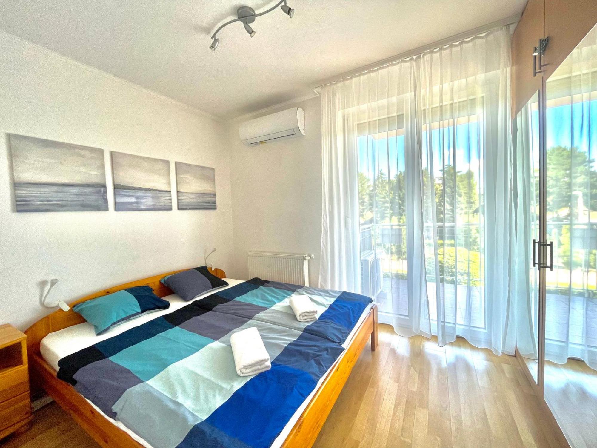 Апартаменти Balaton Beachside N2 *
