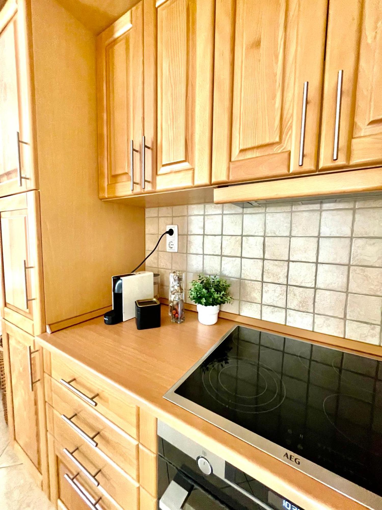Balaton Beachside N2 Апартаменти Шіофок